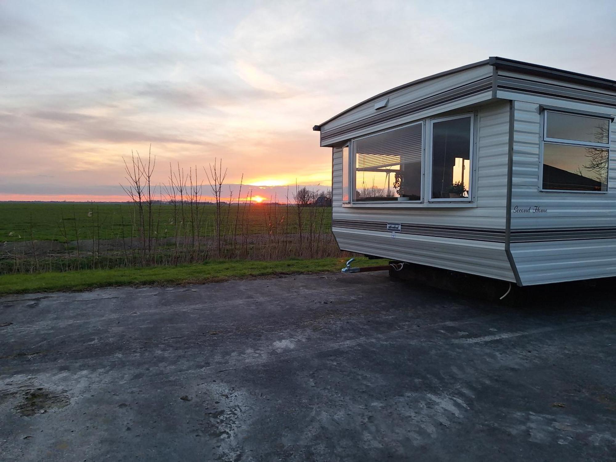 Stacaravan Elly, Minicamping De Grutte Earen Burum Esterno foto
